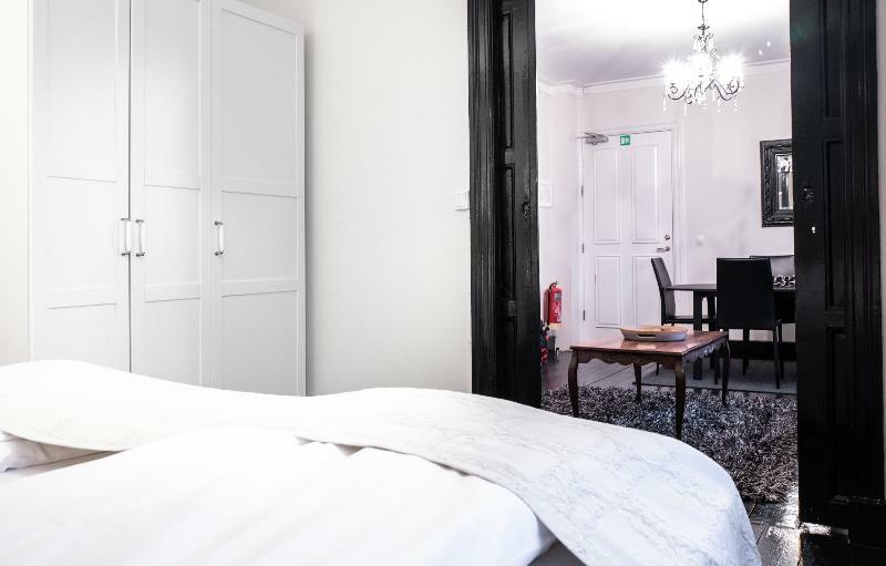Luna Hotel Apartments Amtmannsstigur Рейк'явік Екстер'єр фото